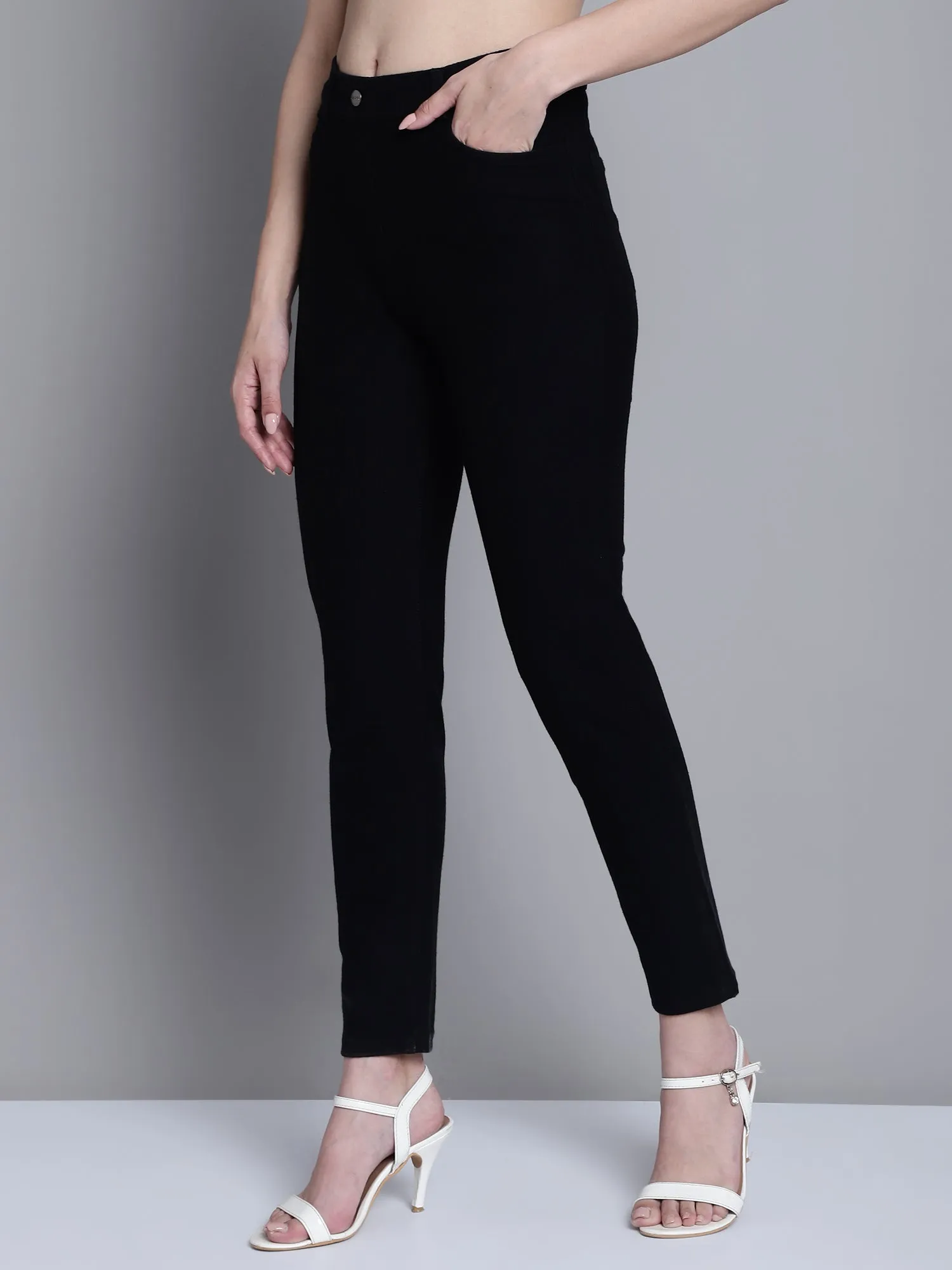 Cantabil Black Solid Cotton Blend Flat Front Mid Rise Full Length Regular Fit Casual Leggings For Women